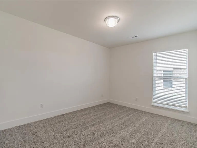 801 Lewis St — Photo 20
