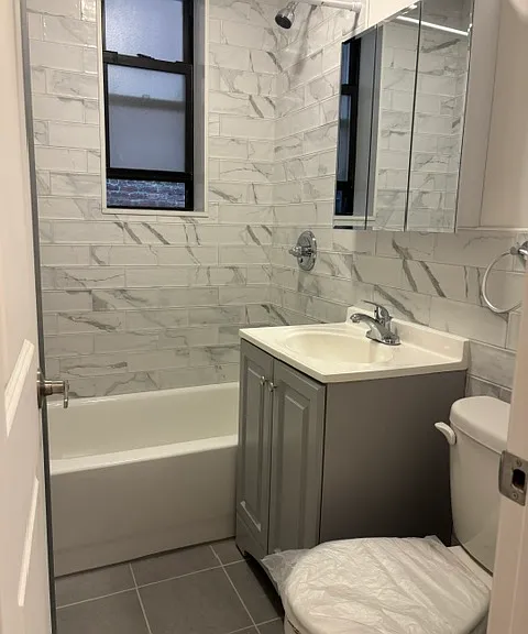30-79 33rd St #4A — Photo 4