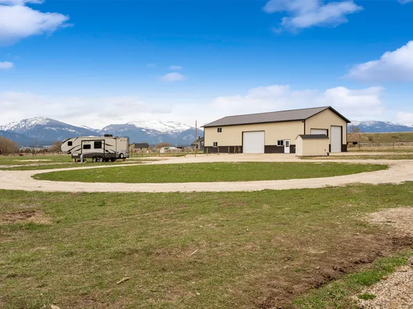 1231 Nubian Ln, Corvallis, MT 59828