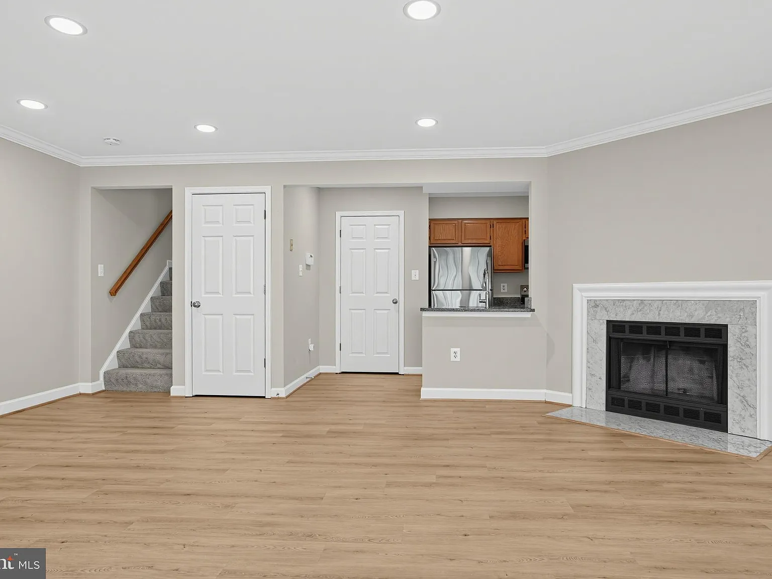 2 bed, 2.5 bath, 1506 sqft, $2,500 — Photo 2