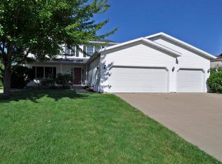 5941 Danvers Ln NW, Rochester, MN 55901