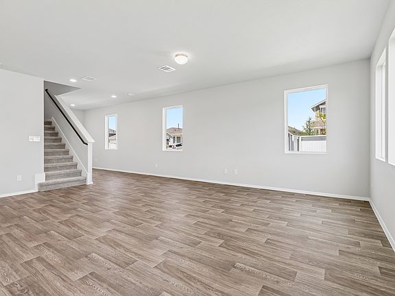 5th image of 104 Bluestem Dr