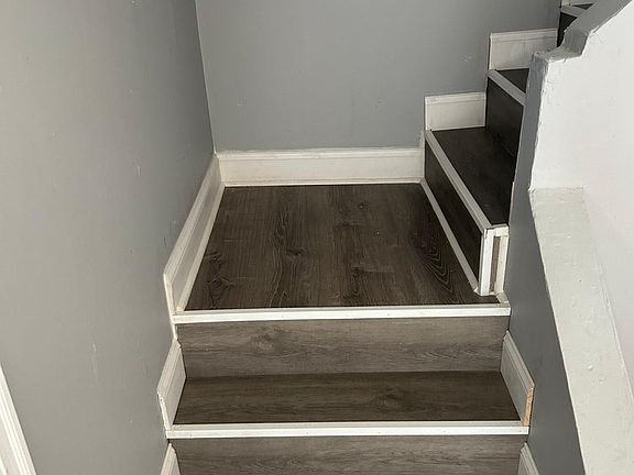 5th image of 637 Burson Ave APT 6