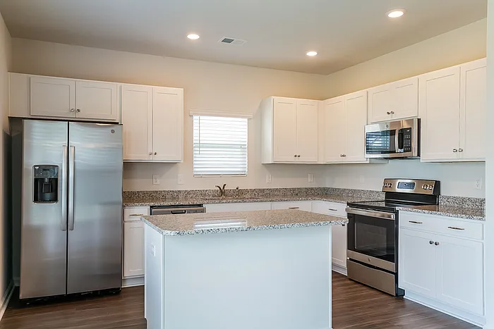 331 Augustine Dr — Photo 6