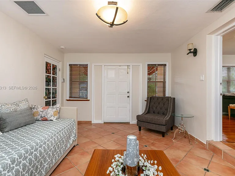5760 SW 51st St — Photo 18