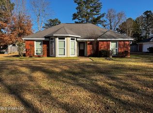 473 Mockingbird Ln, Madison, MS 39110