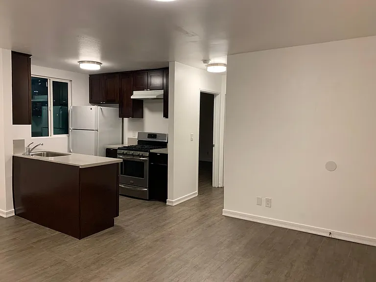621 N Benton Way #5 — Photo 15