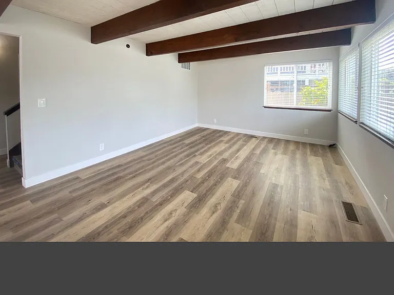 212 Treasure Island Ave — Photo 3