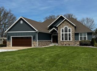 225 Lone Hickory Rd, Ozark, MO 65721