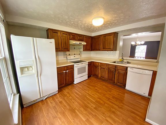 5th image of 648 Coral Reef Dr