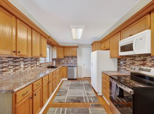 4201 Lower Beaver Rd, Des Moines, IA 50310