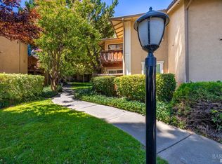 612 Arcadia Dr, Vacaville, CA