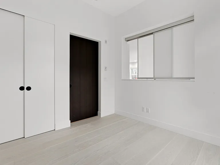 300 Salter St #205 — Photo 12