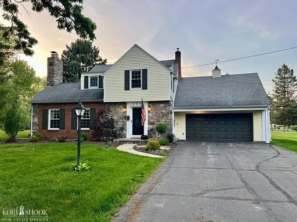 300 W North St, Owosso, MI 48867