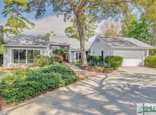 8 Sparkleberry Ln, Savannah, GA 31411