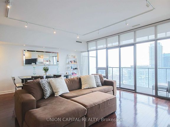 5th image of 33 Charles St E #3905