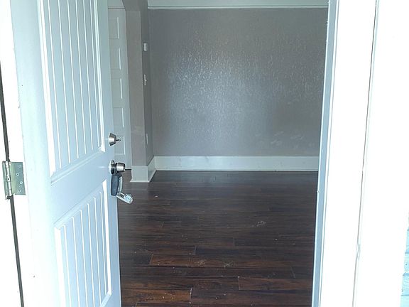 3rd image of 314 Forest Hill Blvd