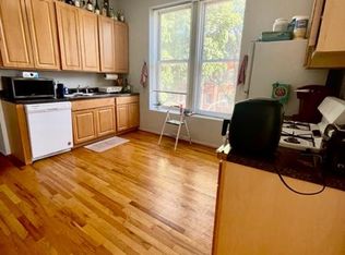 2835 N Racine Ave APT 2F, Chicago, IL 60657