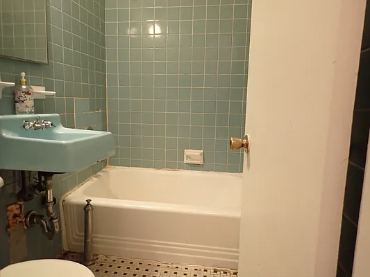 Rented by Hakeem Shahid, LREB | media 15