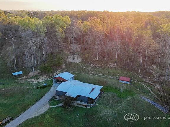 2nd image of 8520 Oak Ridge Rd