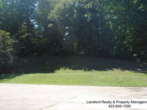 3rd image of 4110 Cresthaven Dr APT A