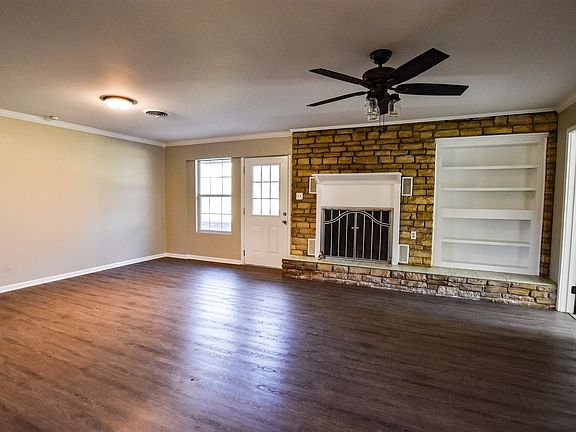 2nd image of 1000 Nancy Beth Dr