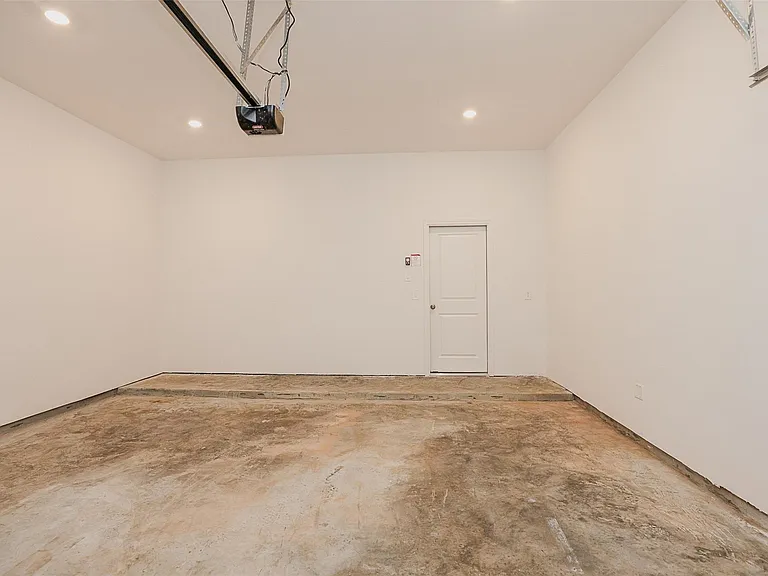 625 Royal Arch Dr — Photo 33