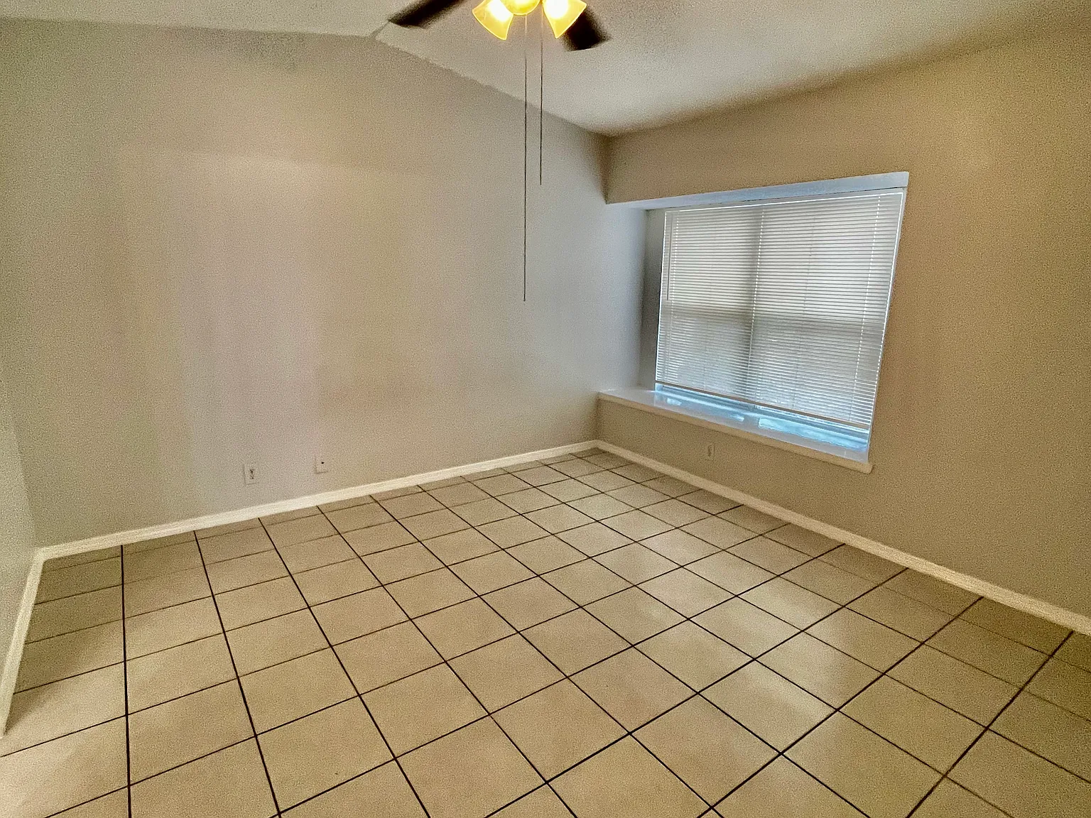 6010 Hidden Sunrise Dr — Photo 4
