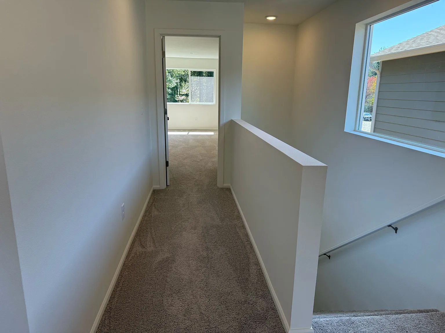 5 bed, 2.5 bath, 2533 sqft, $3,445 — Photo 3