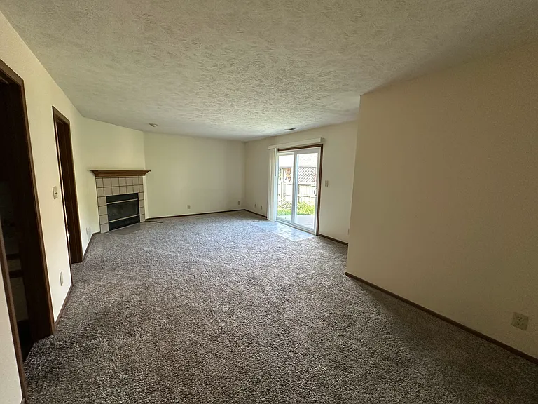 3121 Wildbriar Ln #3121 — Photo 17