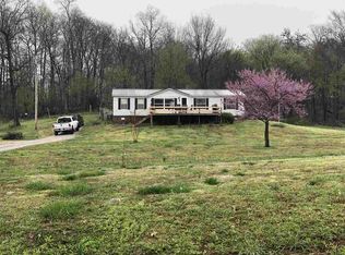 25 Booth Rd, Trenton, TN 38382