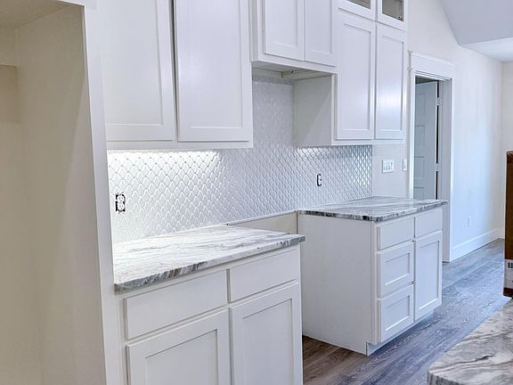 4th image of 17567 County Road 4108
