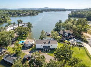 700 Grand Point Dr, Hot Springs National Park, AR 71901