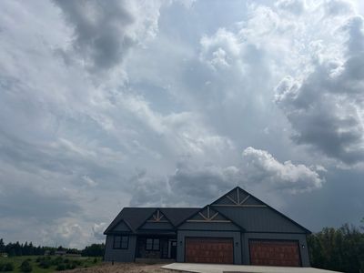 360 Moelter Ln, Hudson, WI, 54016