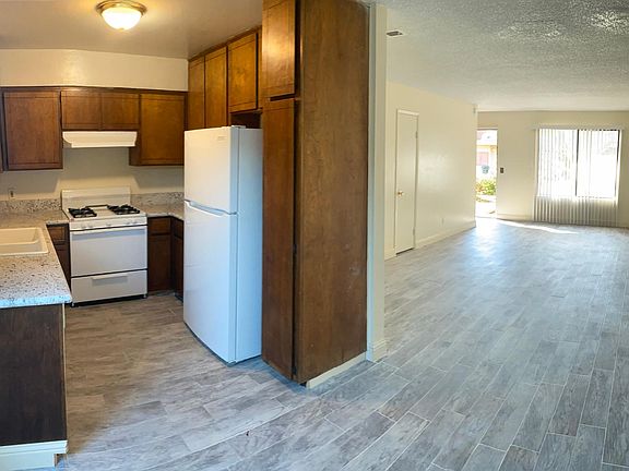 4th image of 888 Greenfield Ave APT M