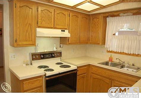 13721 Bayview 005.jpg