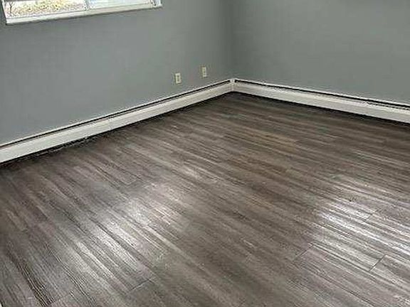 3rd image of 3000 Wardall Ave APT 4