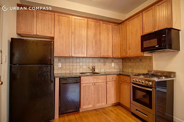 Rented by Compass | media 27