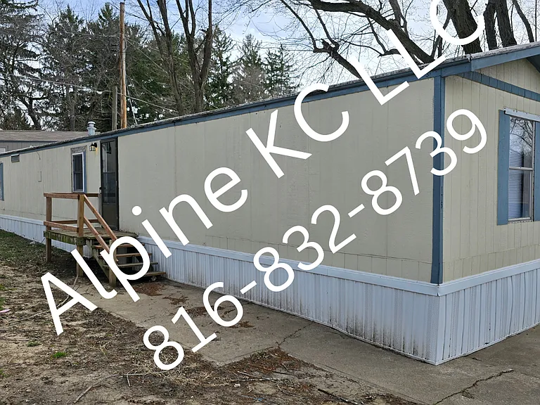175 Countryside Ln — Photo 1