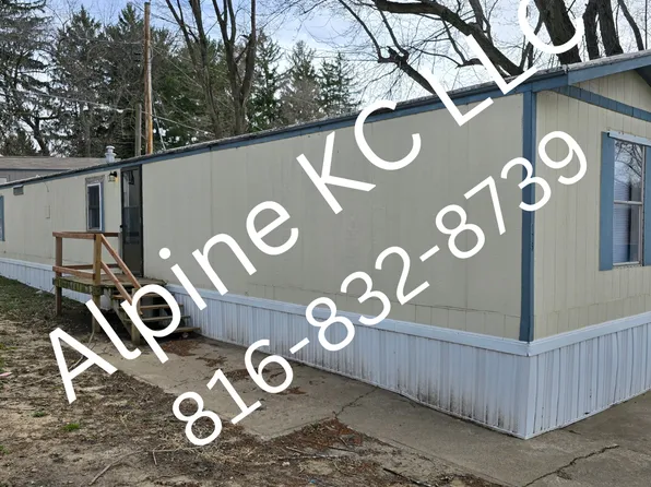 175 Countryside Ln, Saint Joseph, MO 64503