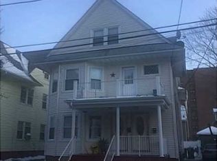44 Farragut Ave, Cranston, RI 02905
