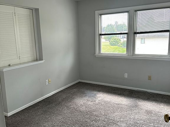5th image of 125 Berwick Dr APT X