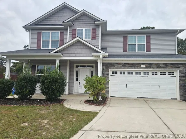 119 Turney St, Raeford, NC 28376