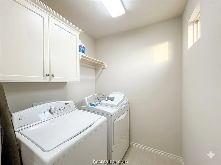 4206 Carnes Ct S — Photo 15