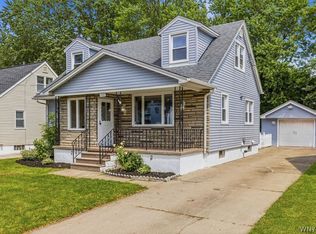 629 74th St, Niagara Falls, NY 14304