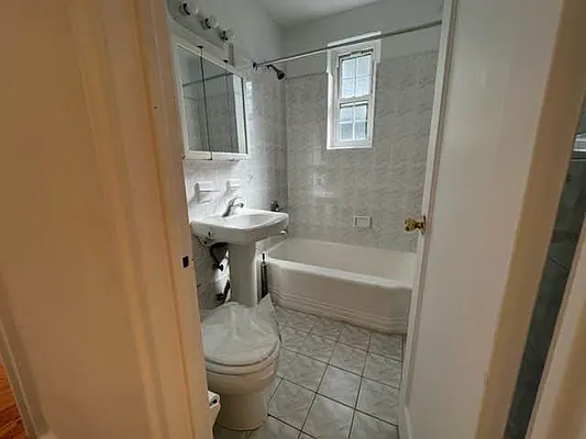 Rented by Queens Apartments Realty LLC | media 15