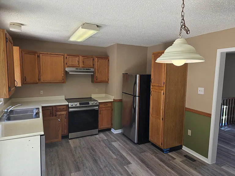110 Woodrow Rd — Photo 11