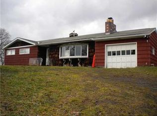 11 Fiddlers Green Ln, Tarentum, PA 15084