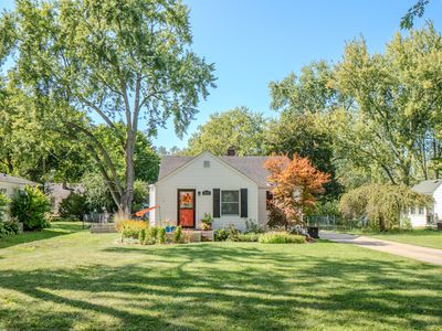 2672 Maplewood Ave, Ann Arbor, MI, 48104