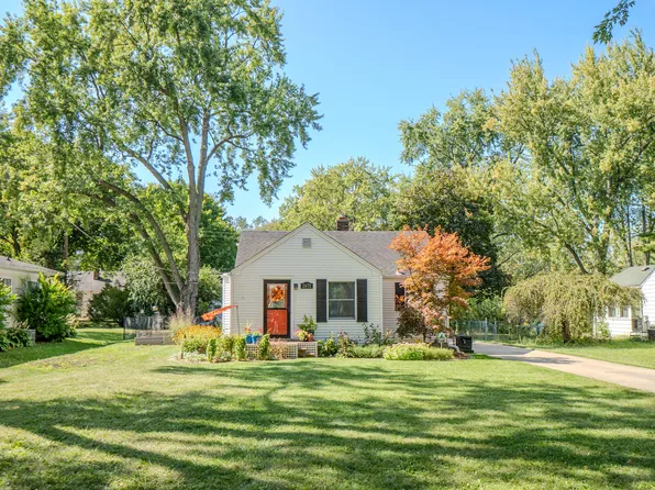 2672 Maplewood Ave, Ann Arbor, MI 48104